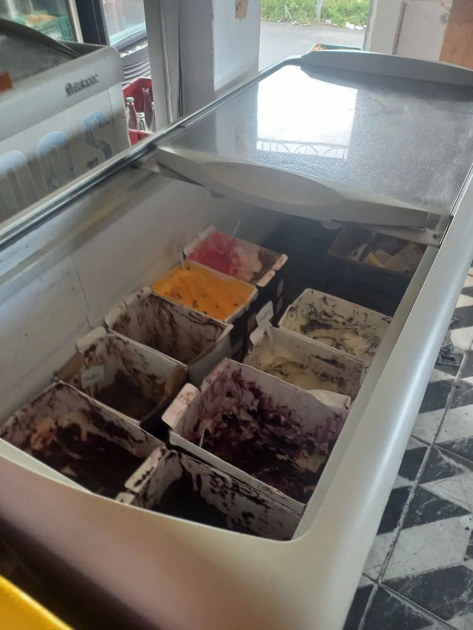 Vendo Móveis Açaí  - Foto 3