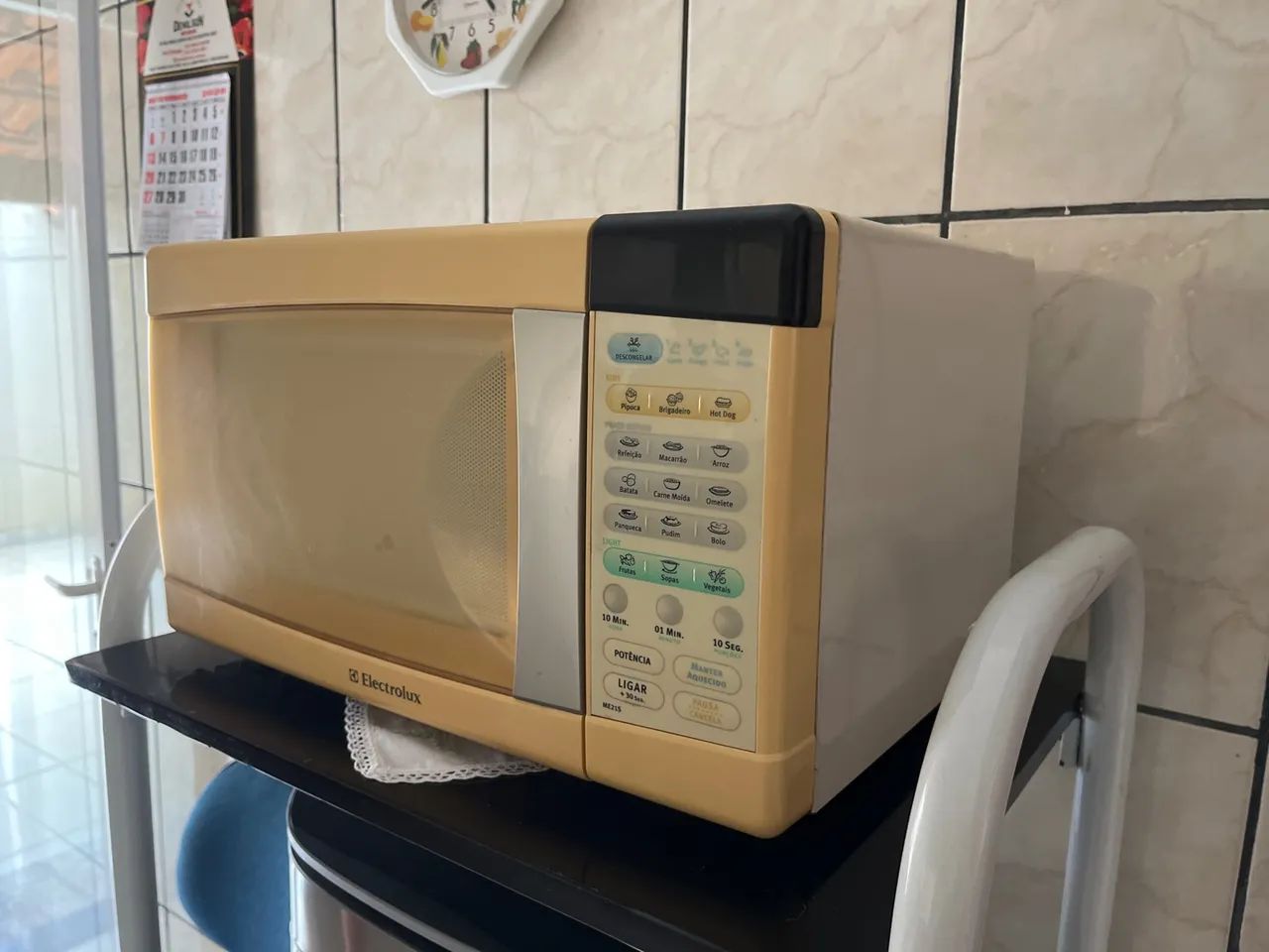 Microondas Electrolux usado - Foto 3