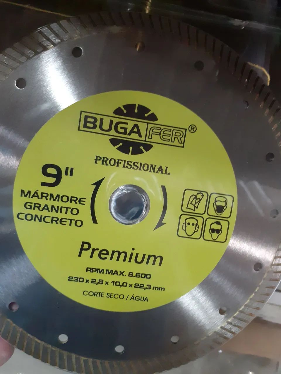 Disco diamantado de 9 polegadas. 