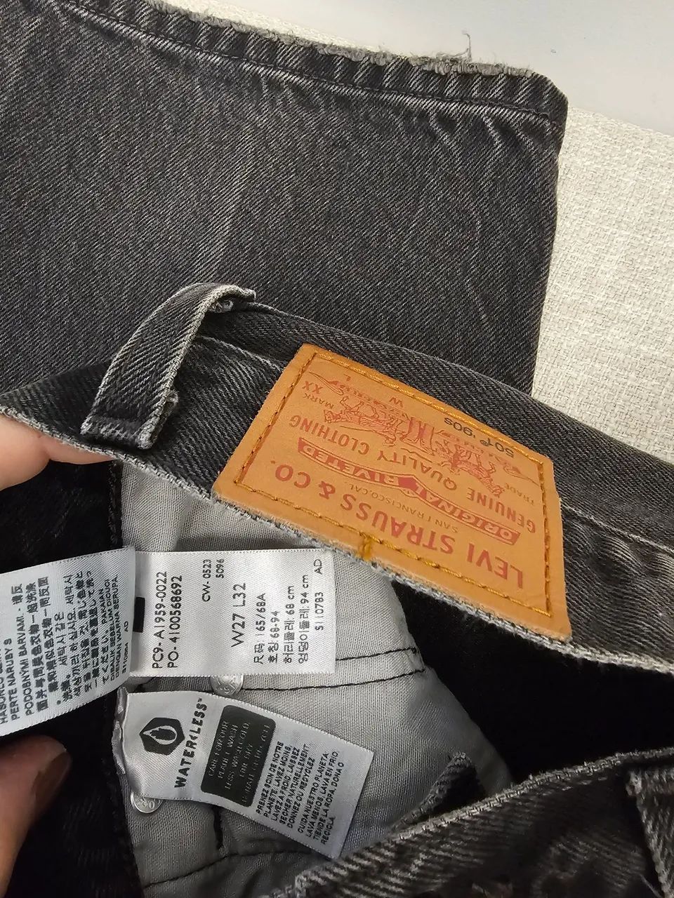 Calça jeans Levis 501 - Foto 4