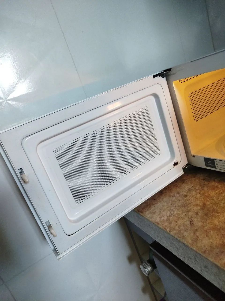 Microondas Eletrolux 20 Litros - Defeito - Foto 5