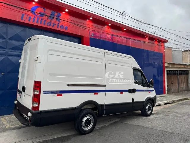 Iveco Daily Chassi 35s14 2P (e5) 2018 - Foto 3