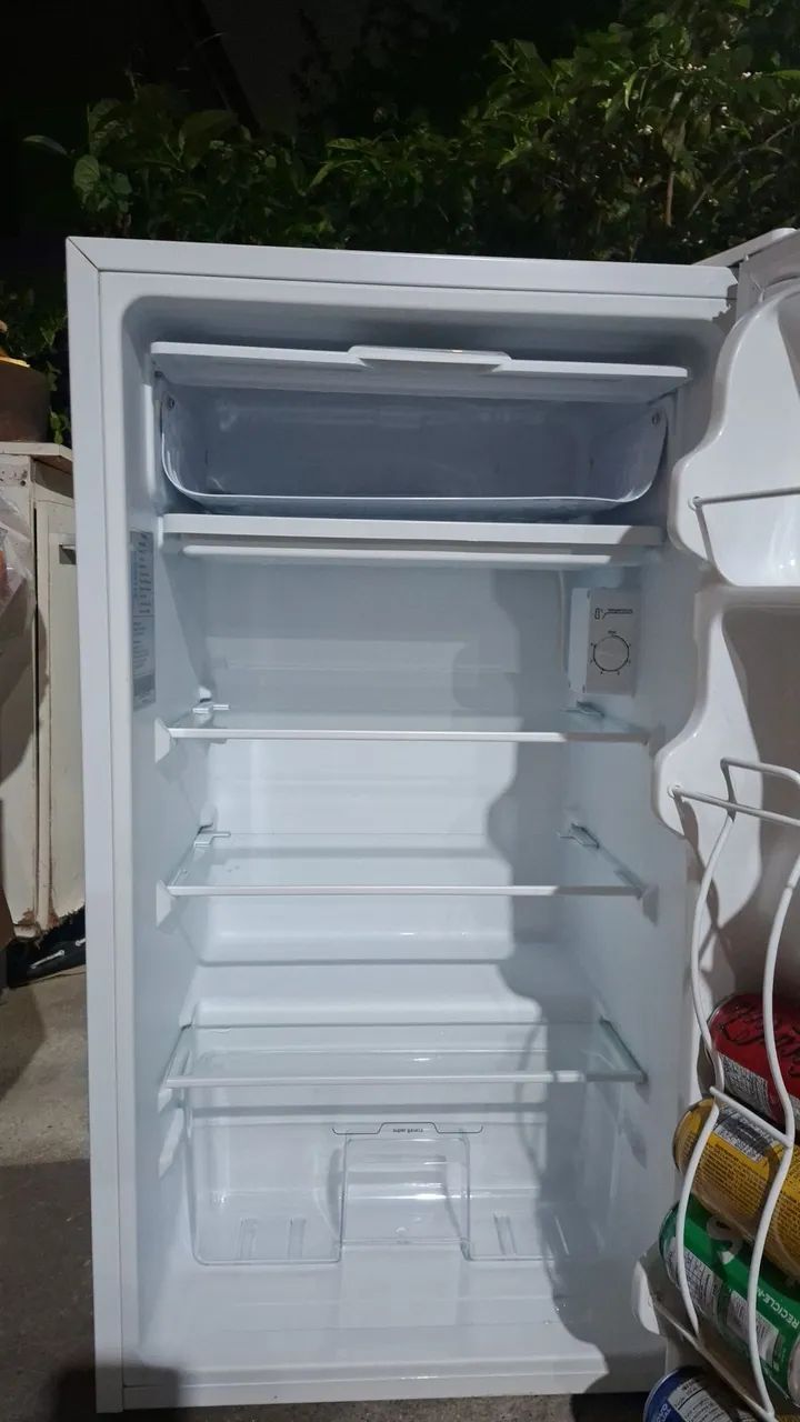 Frigobar midea 93l
