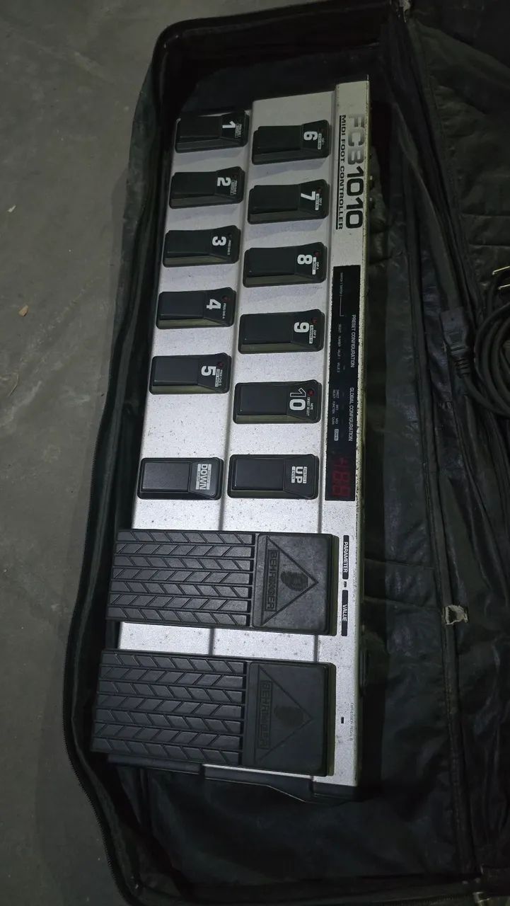 Vendo controlador Behringer - Foto 3