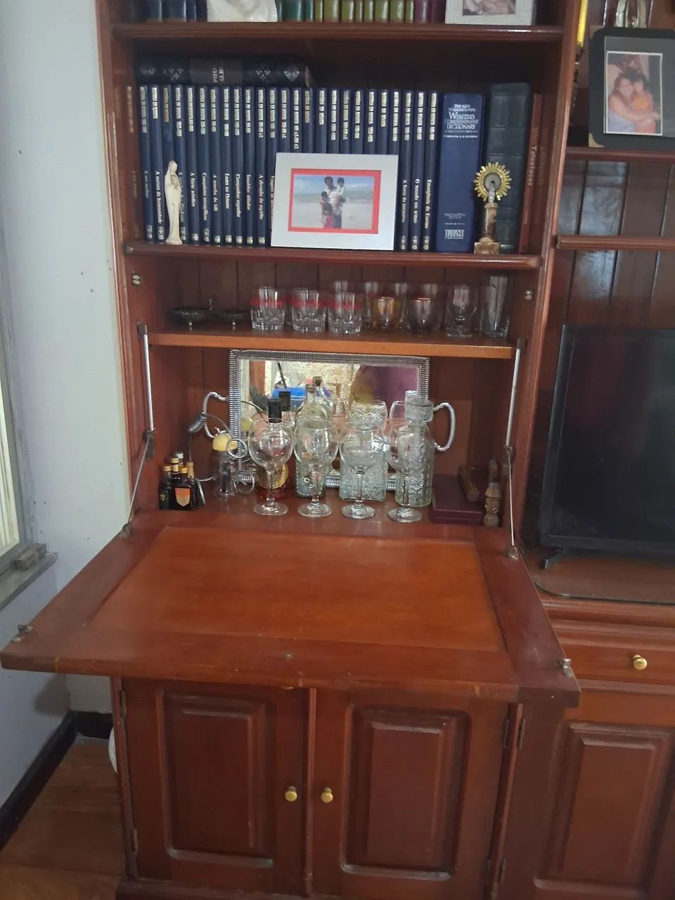 Armário de Mogno - Foto 4
