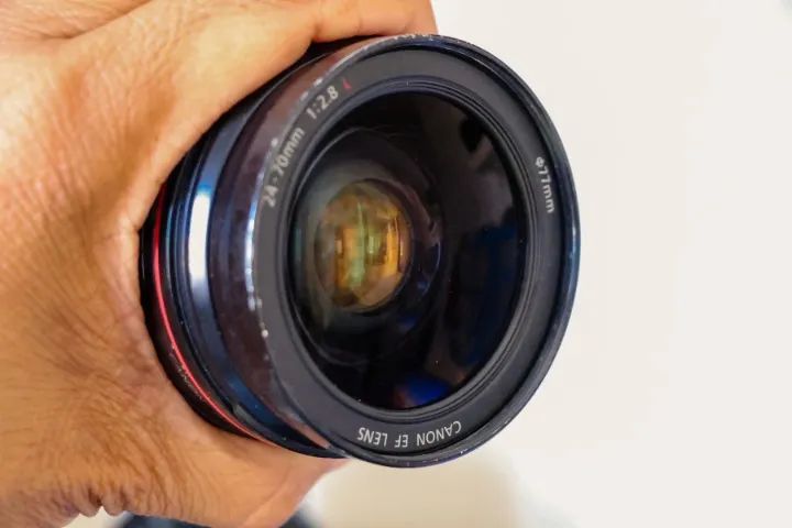 Lente Canon 24-70 2.8 I - série L. - Foto 2