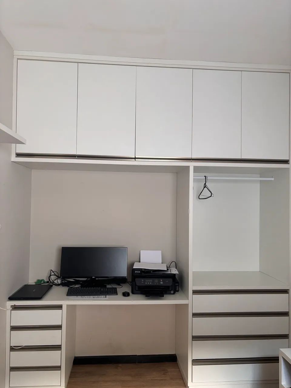 Quarto solteiro completo com painel e tv  - Foto 2
