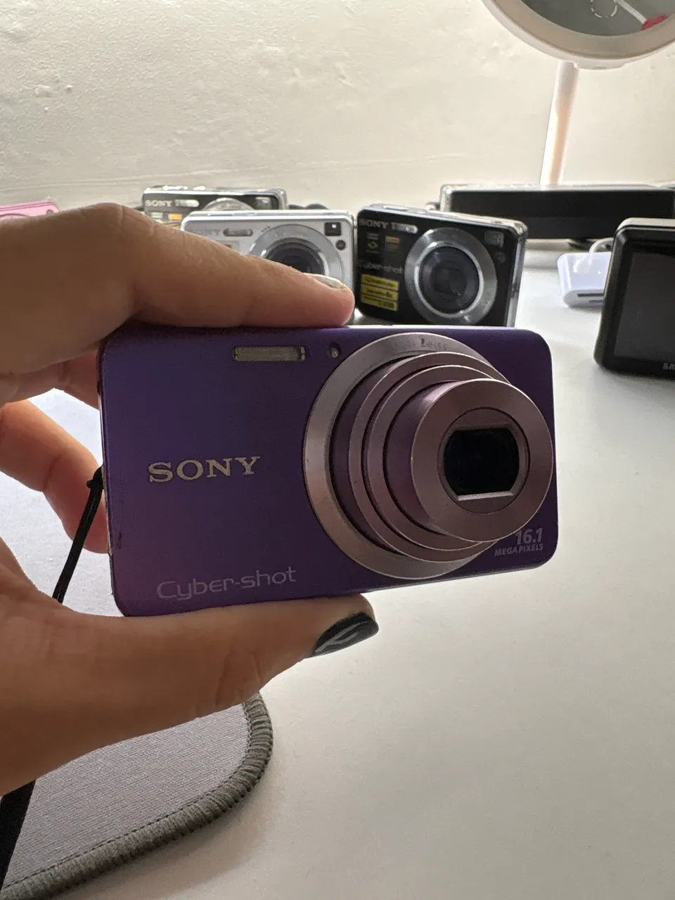 Sony Cyber-shot DSC-T50 7.2MP + acessórios - Câmeras e Filmadoras