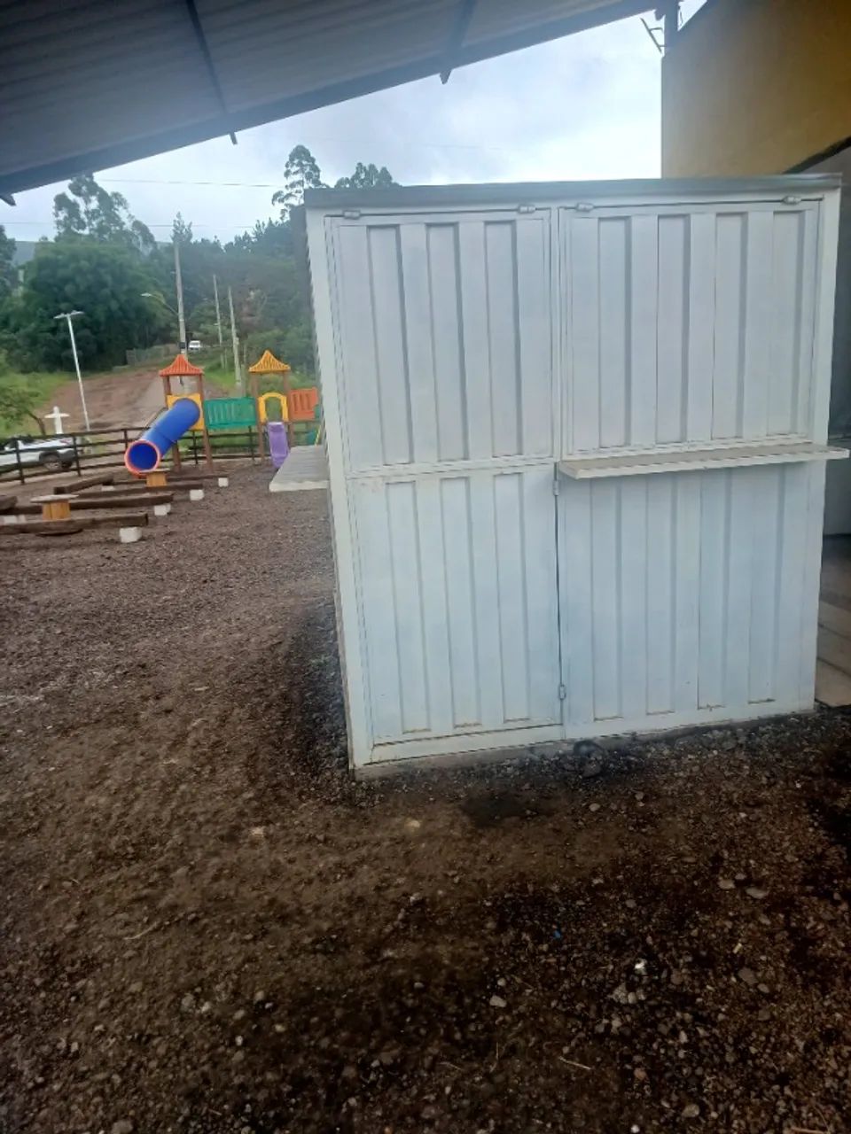 Container lanchonete 3 por 2 e 2,5 altura, com balcão por dentro e fora