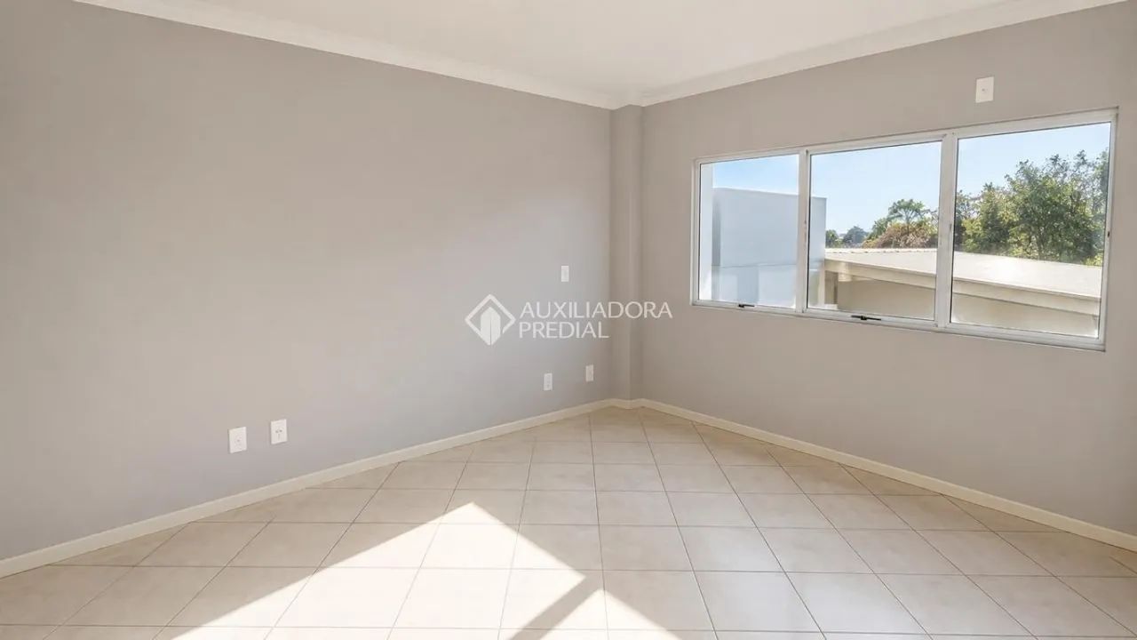 Sala Comercial para Alugar - 45m² na Lagoa da Conceição, Florianópolis - Foto 2
