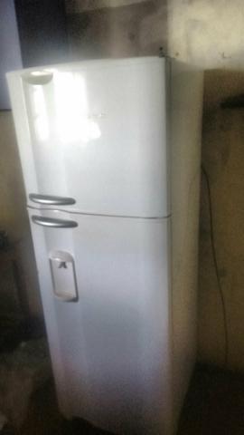 Vendo geladeira - Foto 2
