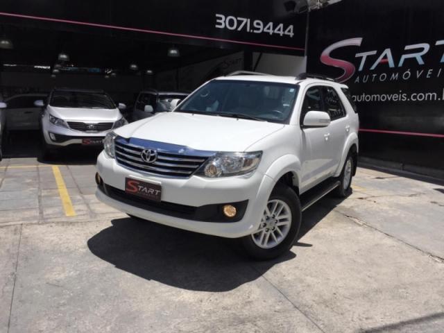 Toyota Hilux Sw4 2.7 Sr 4X2 16v Flex (Fabr. 2014 / Mod. 2015)