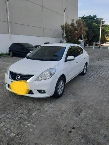 Nissan Versa 2014 SL - Foto 2