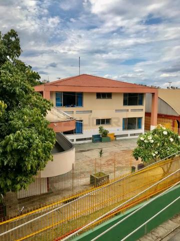 Apartamento Semi Mobiliado - 2 Quartos + 1 Suíte - Centro - Foto 2