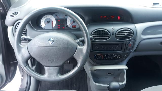 RENAULT SCENIC PRIVILEGE 2.0 16v - Foto 10