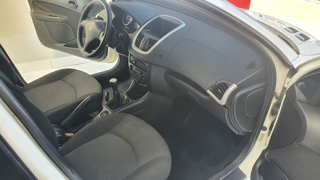 Peugeot 207 active 1.4 2014 - Foto 2