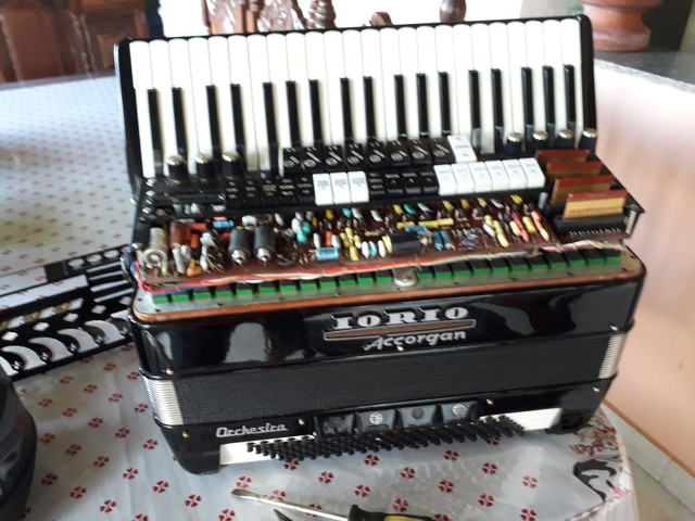 Acordeon Sanfona Iório Italiana ABAIXEI PARA VENDER RÁPIDO - Foto 3