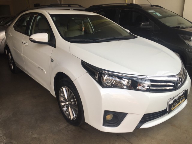 TOYOTA COROLLA ALTIS 2.0 BRANCO