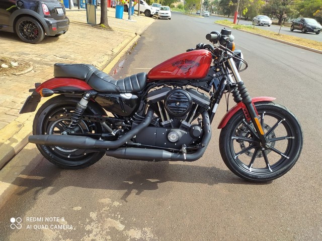 HARLEY DAVIDSON XL 883N IRON