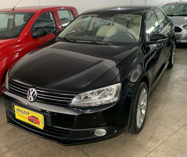 JETTA 2012 2.0 AUTOMÁTICO