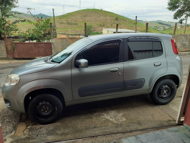 FIAT UNO VIVACE 1.0 COMPLETO