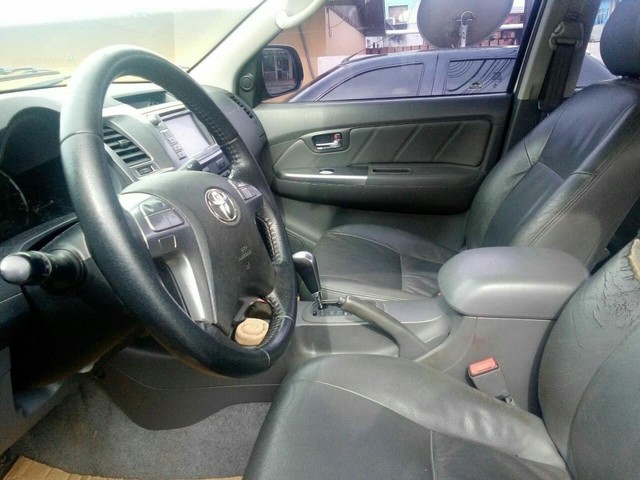 HILUX