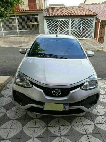 ANUCIAR UM CARRO TOIOTA