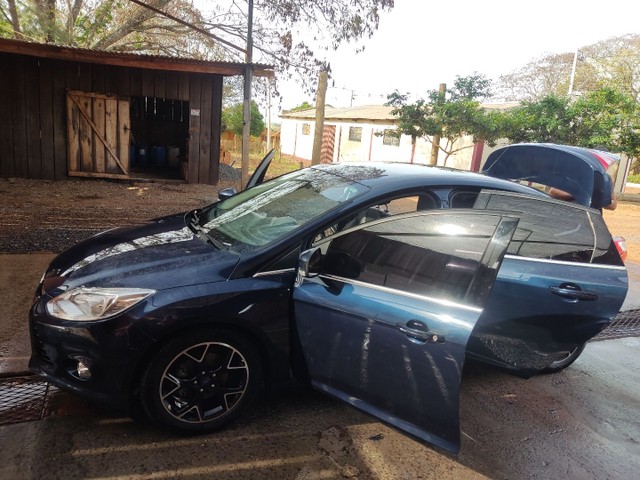 FOCUS TITANIUM 2.0 ANO 2015. ACEITO TROCA POR FUSION, ECOSPORT OU JETTA.