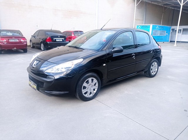 PEUGEOT 207 XR 1.4 2010!!