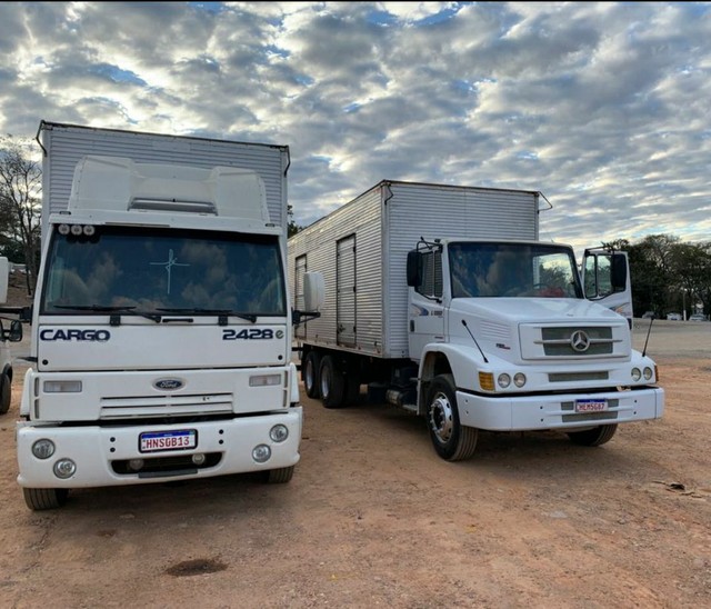 VENDE-SE 2 CAMINHÕES