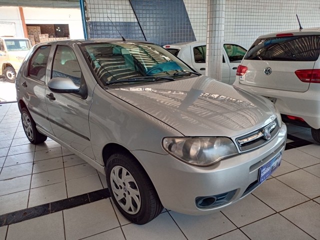 FIAT PALIO CELEBRATION 1.0 2013