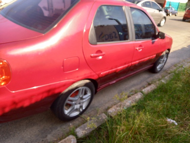 VENDO SIENA 2OO8 COMPLETO