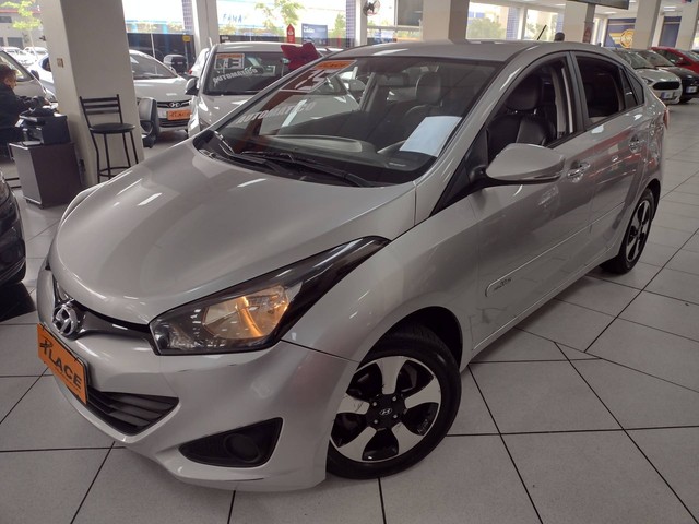 HB20S 2015/2015 1.6 COMFORT PLUS 16V FLEX 4P AUTOMÁTICO