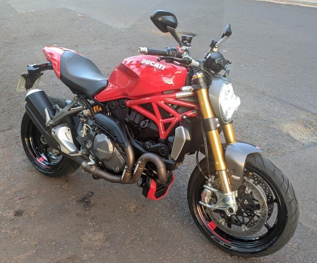 DUCATI MONSTER 1200 S