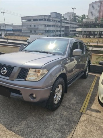 NISSAN FRONTIER 2.5 LE 4X4