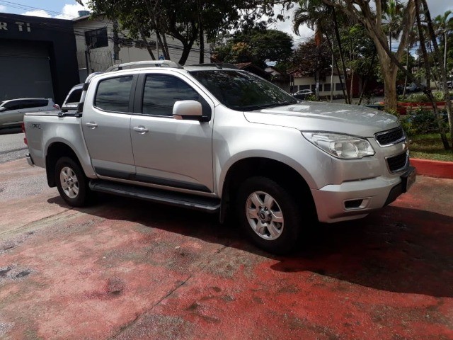S10 CABINE DUPLA 4X4 AUT. EXCELENTE ESTADO