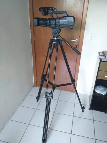 Filmadora profissional Sony Nex EA-50 + tripé - Foto 4