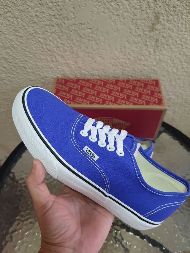 Vans hot sale authentic 37