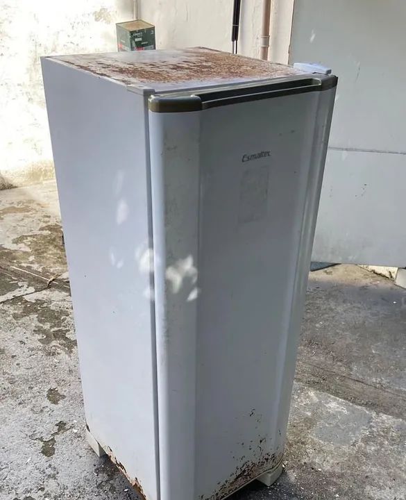 *ENVELOPAMENTO DE GELADEIRA *