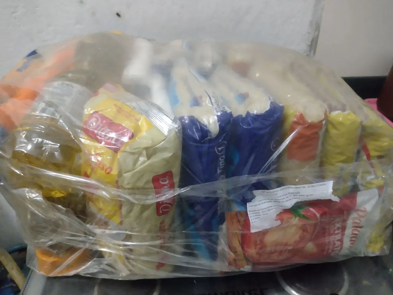 Cesta básica  tudo no prazo de validade preço super bom - Foto 2