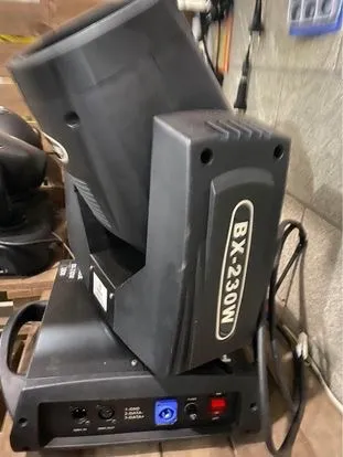 Moving beam 7r 230w osram semi novo (no case duplo )
