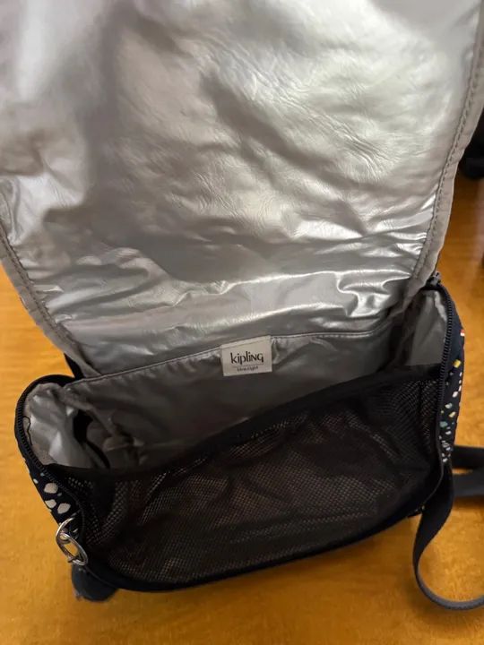 Kit Mochila Kipling -  Roller -  Coleção Confetti - Foto 2