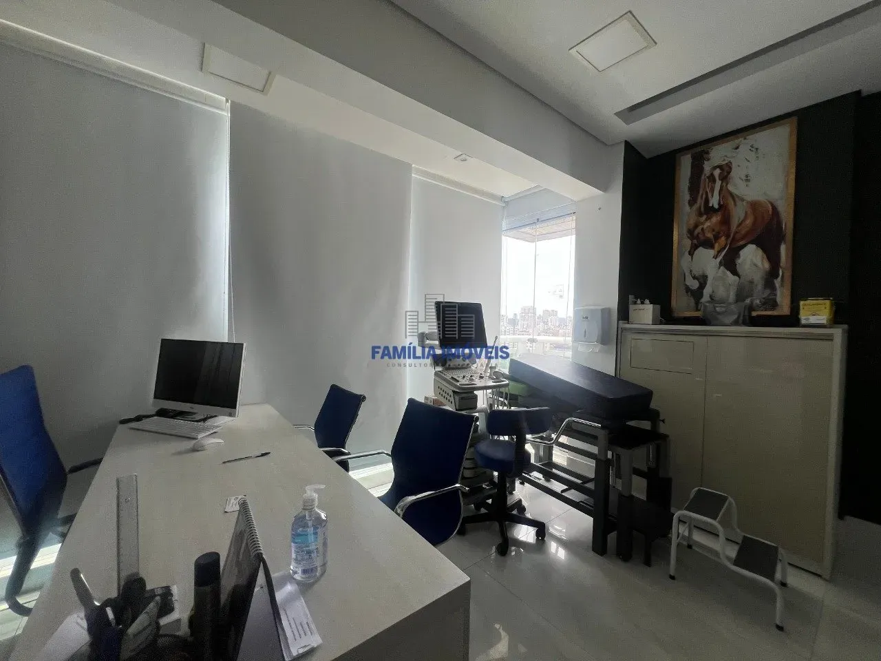 Alugar sala comercial preparada para médico no Helbor Offices Santos
