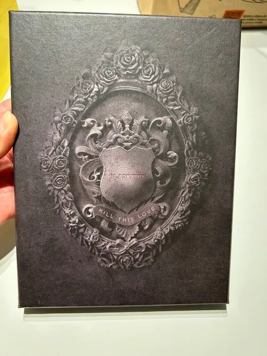 Caixa do Álbum Blackpink - Kill this Love (Black Version)