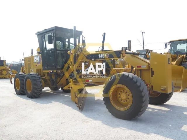 Motoniveladora Caterpillar 140K 2021 9.800 horas - Foto 2