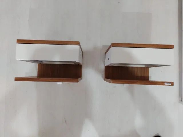 Mesinha de cabeceira suspensa com uma gaveta - Foto 5