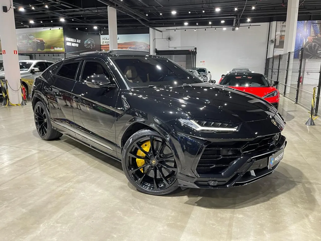 LAMBORGHINI URUS a gasolina 20 Usados e Novos