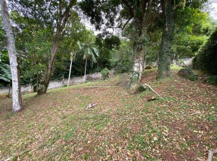 TERRENO EM CONDOMÍNIO FECHADO EM CACUPÉ FLORIANÓPOLIS