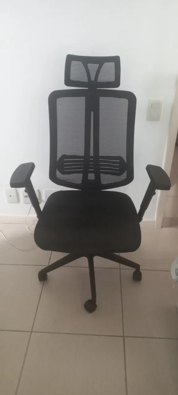 Cadeira de escritório giratória ergonômica