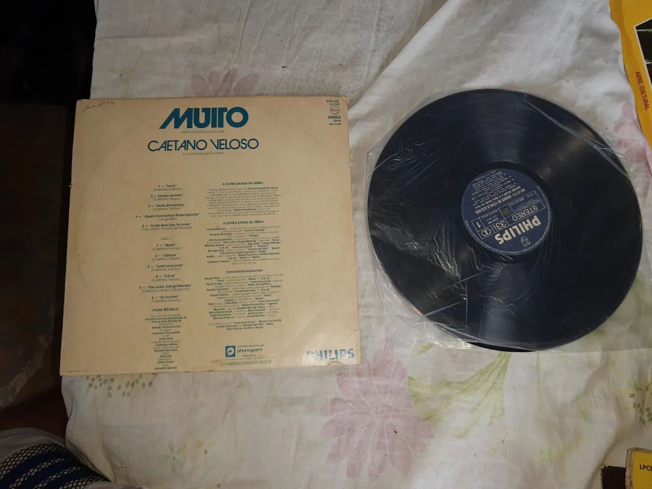 Disco de Vinil Caetano Veloso - Muito - Foto 2